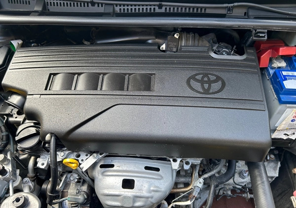Toyota Yaris cena 42500 przebieg: 87000, rok produkcji 2016 z Łochów małe 137